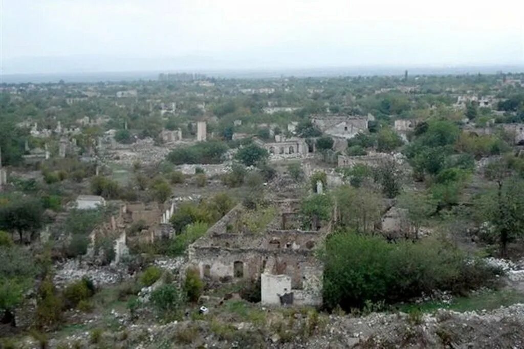 Агдам фото. Агдам Карабах город. Город Агдам 1990.