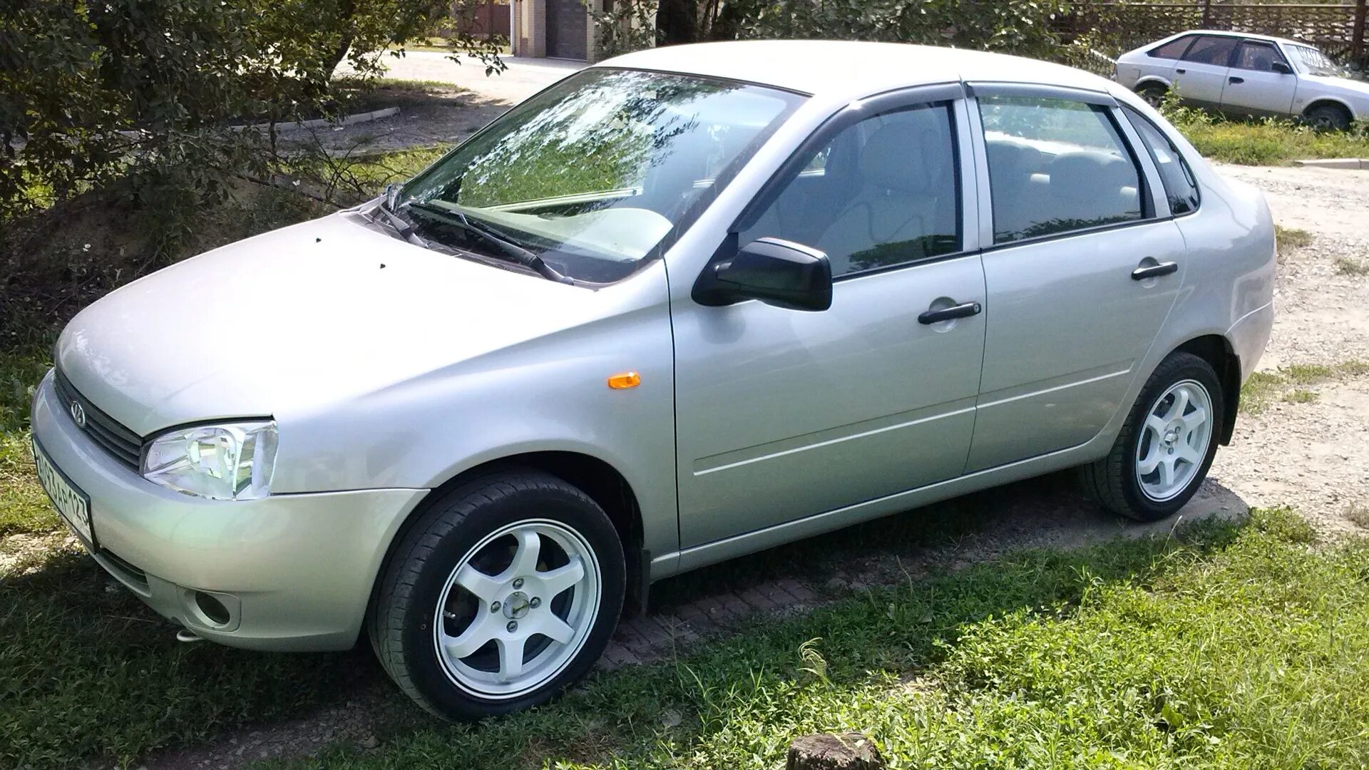 Калина хэтчбек 2009. Автомобиль 11183. Ваз-11183 калина. Ваз 11183 2005г. Автомобиль 11183.