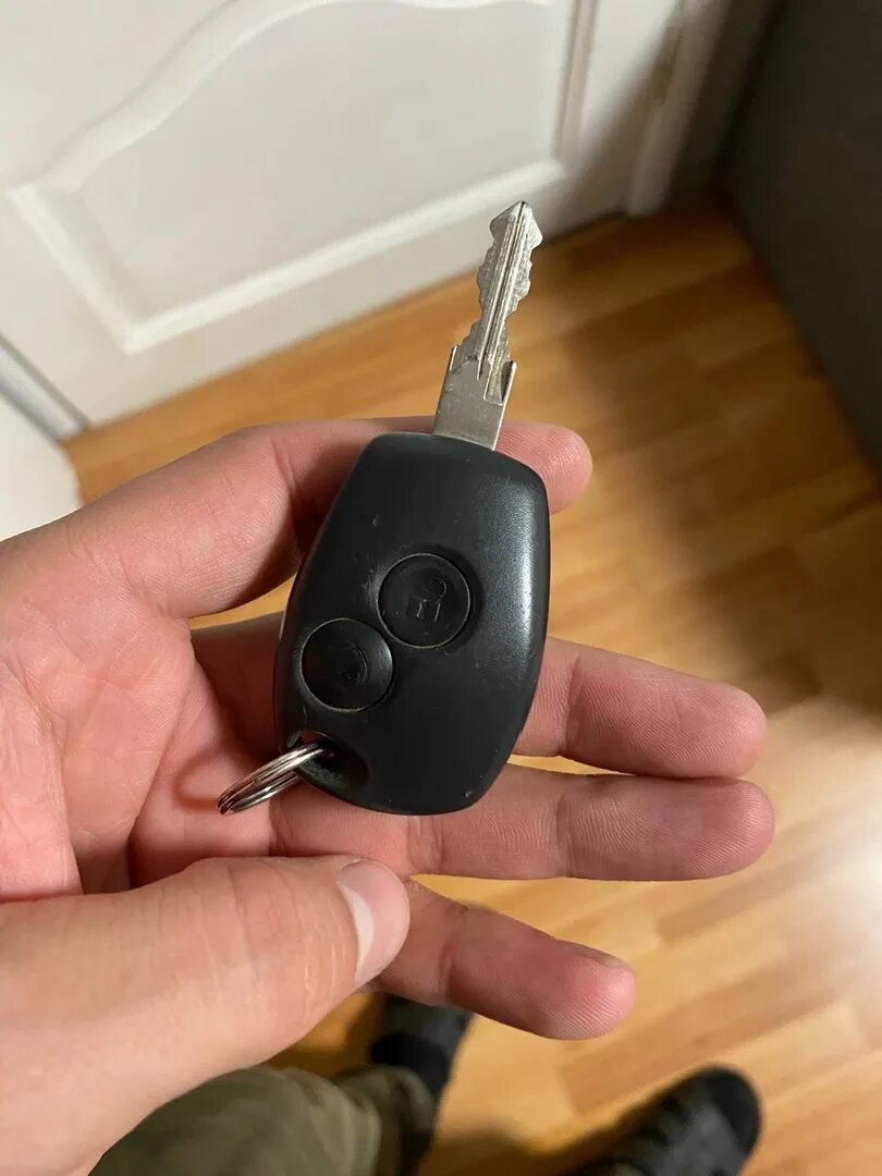 Ключ хендай соната 2003. Находка ключей от машины. Найдены ключи от автомобиля. Искал ключи от машины. Найдены ключи thule.