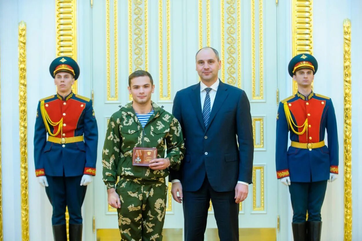 Участники участники сво брянск. Награждение военнослужащих. Награждение солдата России. Награждение государственными наградами. Награждение военнослужащих государственными наградами.