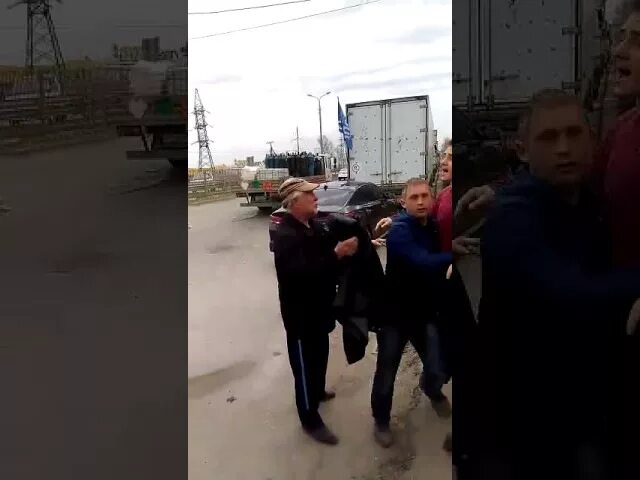 Нападение в волгограде. Нападение на дальнобойщиков. Бандиты напали на дальнобойщика. Сводка нападений на дальнобойщиков.