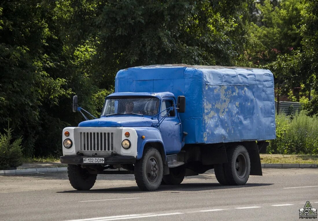 Газ 53 казахстан. Газ 53 казахстан. Тент на газ 52. Газ саз 3506. Газ 53 3507.