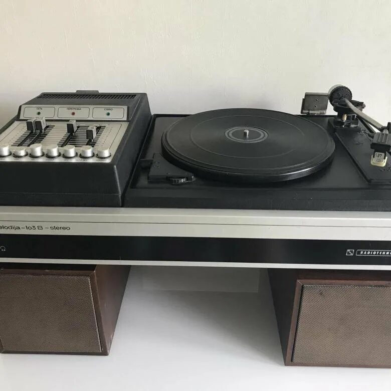 Проигрыватель мелодия 103 стерео. Проигрыватель мелодия 103 стерео. Melodija 103b stereo. Проигрыватель виниловых пластинок melodija 103. Проигрыватель винила melodija stereo.