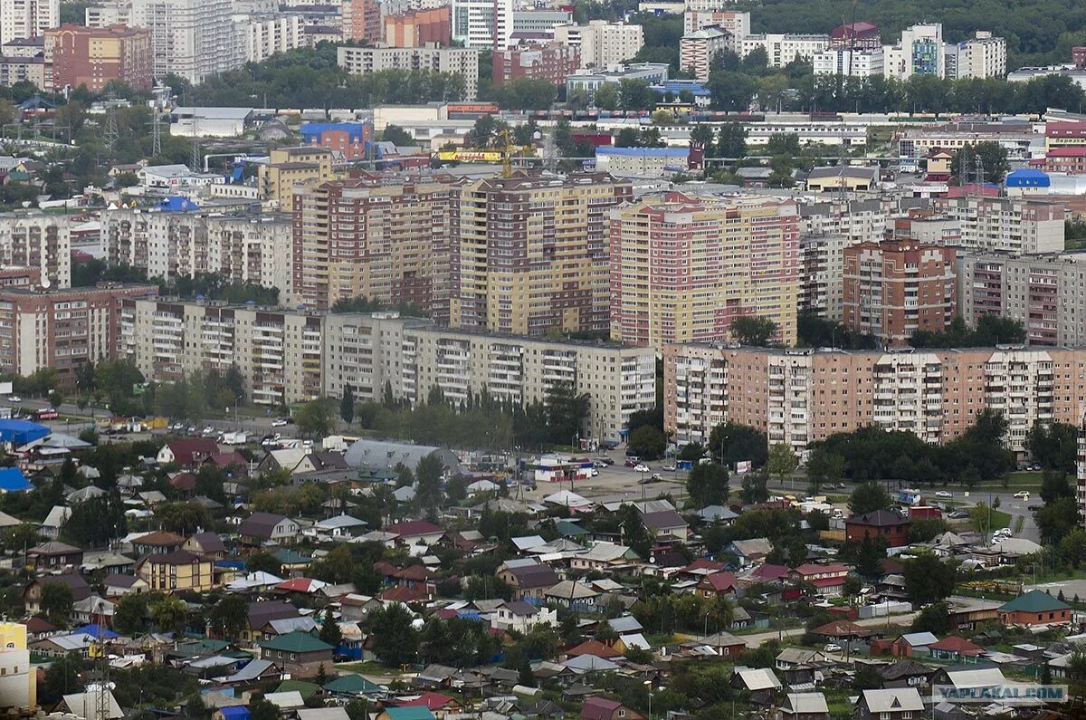 Работа частная тюмень. Тюмень с высоты птичьего. Тюмень с высоты. Тюмень частный сектор. Тюмень улицы.