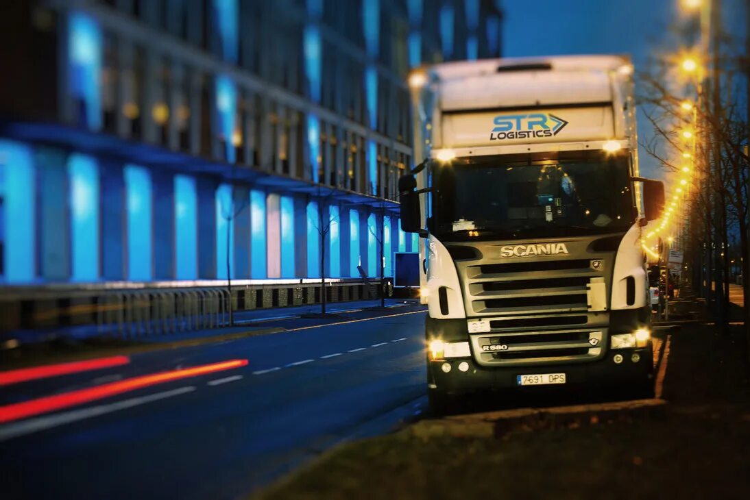 с праздникомдальнобой. поздравительные открытки с днем дальнобойщика. ролики для поздравления дальнобойщиков. поздравления с днём рождения дальнобойщику. с днем дальнобойщика от сына.