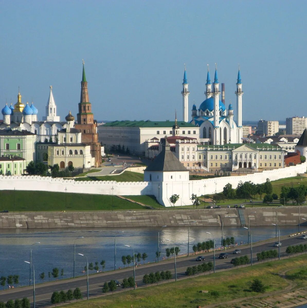 Казань 3 июня. Казанский Кремль Казань. Казань Казанский Кремль панорама. Казанский Кремль 1990. Казанский Кремль вид с Казанки.