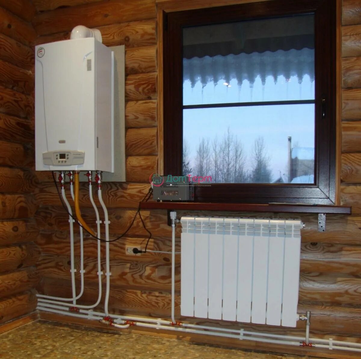 Экран для газового котла. Отопление на даче. Отопление в частном доме. Электрическое отопление для дачи. Газовый котел для отопления в деревянном доме.