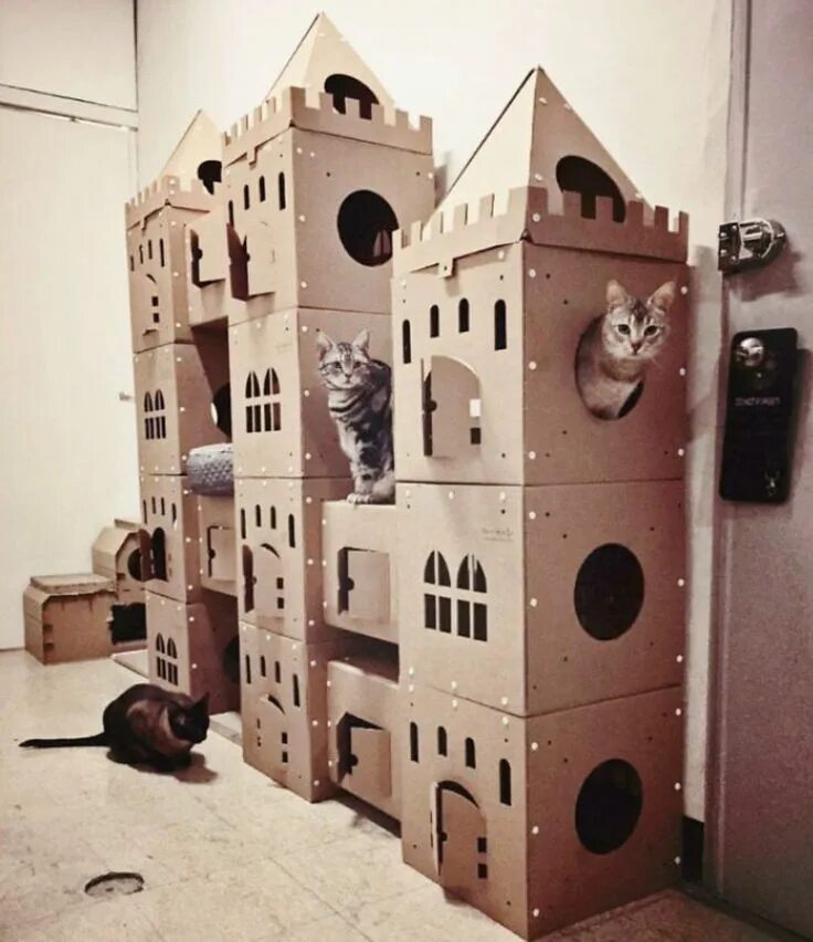 Manualidades con cartón, 4 castillos para jugar Castillo de cartón, Manualidades