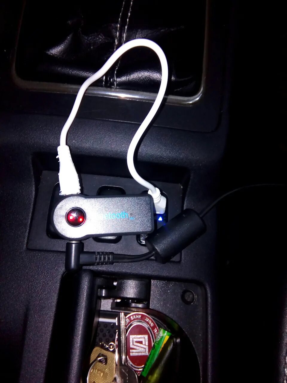 Как подключить блютуз к митсубиси. Блютуз адаптер на лансер 10. aux bluetooth адаптер для mitsubishi lancer. блютуз модуль lancer 10. блютуз штатный лансер 10 2008.