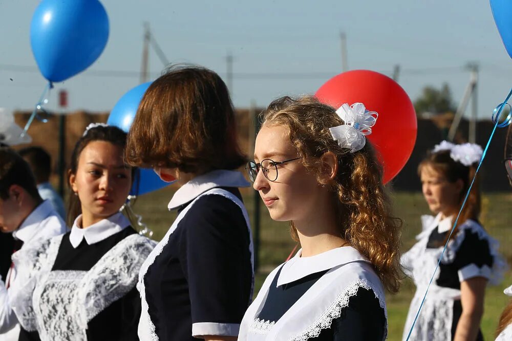 Школа 14 астрахань. Приволжская школа 1 Началово. Приволжская СОШ 1 Астраханская область. Школа в Началово Астрахань. Село Началово Астраханская область школа.