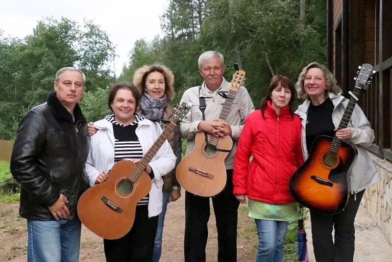 Ты так красива на гитаре. Как выключить музыку в одноклассниках. Коноплянников 6 рота. Песня одноклассники поет. Песня одноклассники поет.