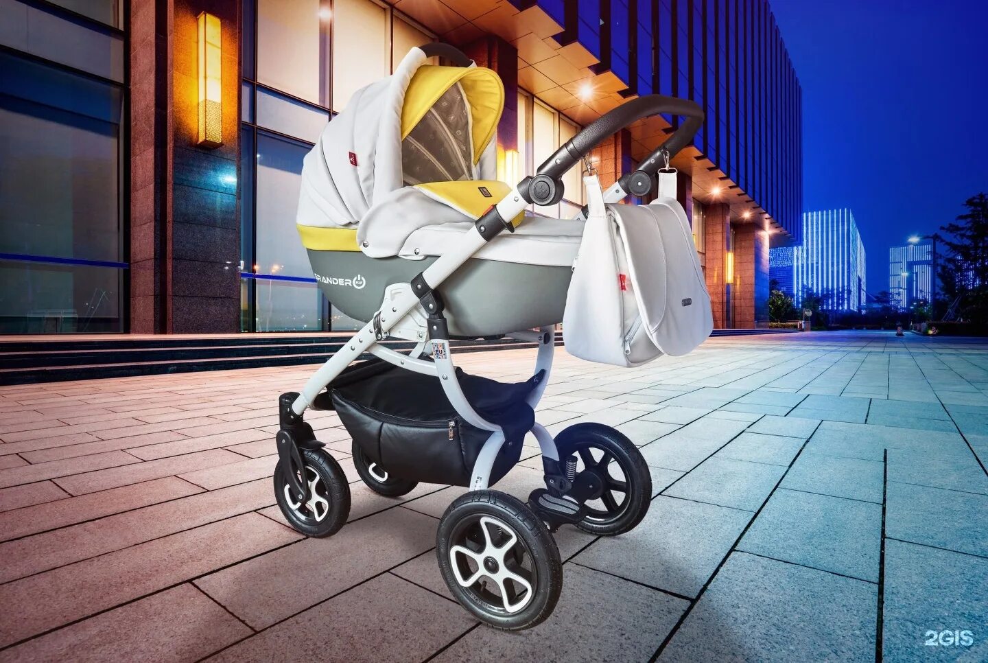 Магазин колясок. Коляска тутис зиппи классик. Магазин колясок в москве рядом со мной. Коляска bebecar stylo 2 в 1. Детские коляски московская область.