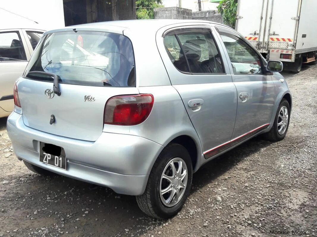 Тойота витязь в 2010 году. Тойота витц 2001 замена. Тойота витс 2001 года кузов. Toyota vitz clavia 2001. Тойота витц 2001 замена.