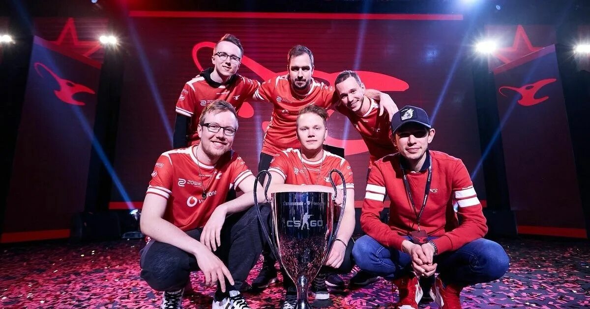 Mouz imperial esports. Маусспортс кс го. команда кс го mousesports. команда мауз кс го. состав mousesports 2017.