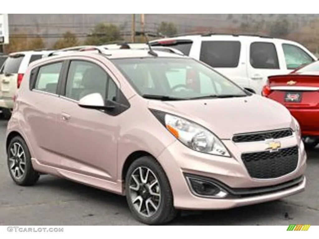 Chevrolet Spark розовый. Шевроле Спарк 2014 грязно розовый. Spark Chevrolet фиолетовый. Шевроле Спарк серо сиреневый.