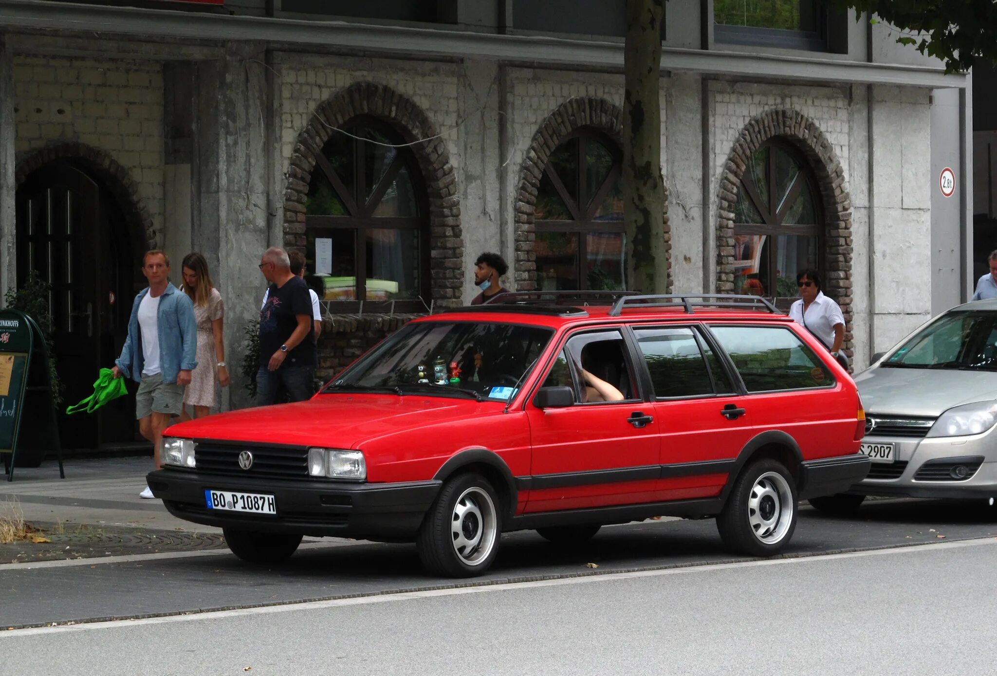 Года выпуска пассат б. Фольксваген Пассат 1987 года. Passat b2. Volkswagen Passat Combi. Фольксваген Пассат 1987 универсал.