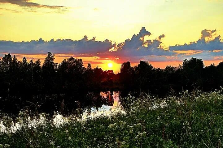 Раннее утро. Закат в июле. Июльский рассвет. Закаты в туве. Шуя карелия закат.