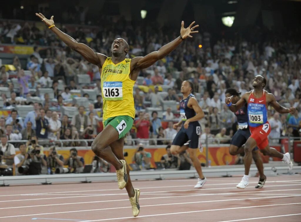 Золотой бег. Усейн болт 100 метров мировой рекорд. Усейн болт рекорд. Усейн болт арт. Бег Усейн болт Ямайка 9.58.
