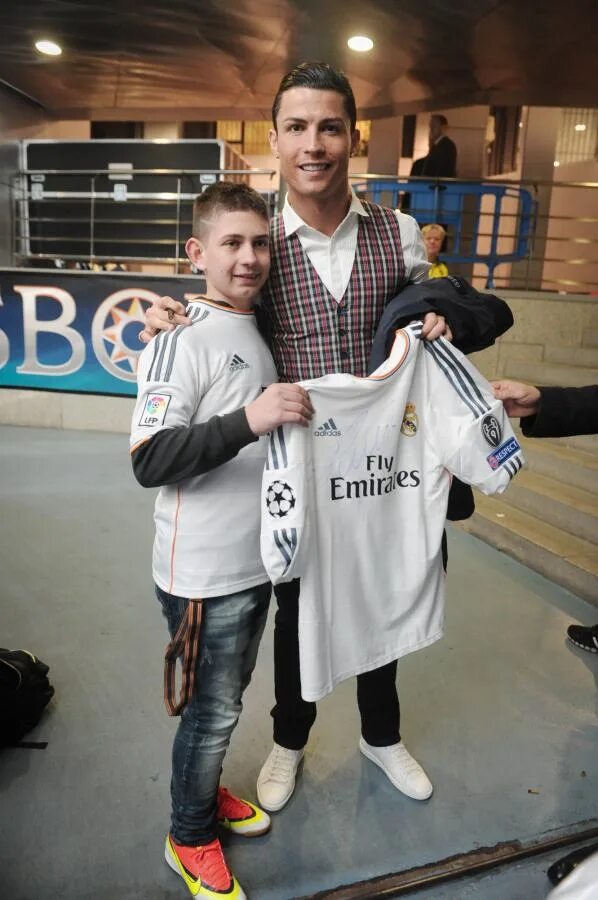 Сын Криштиану Роналду. Cristiano Ronaldo с сыном. Старший сын Роналду. Фото старшего сына Роналдо. Старший сын криштиану роналду