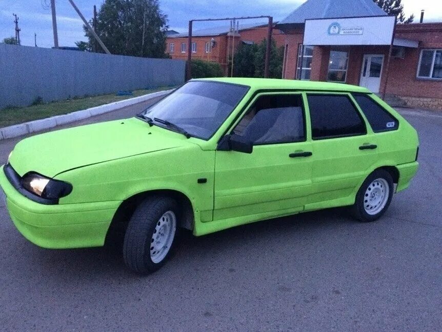 ваз 2114 2006 бело зеленый. ваз 2114 цвет изумруд. машина ваз 2114 зеленая. машина ваз 2114 зеленая. ваз 2114 зеленый цвет.
