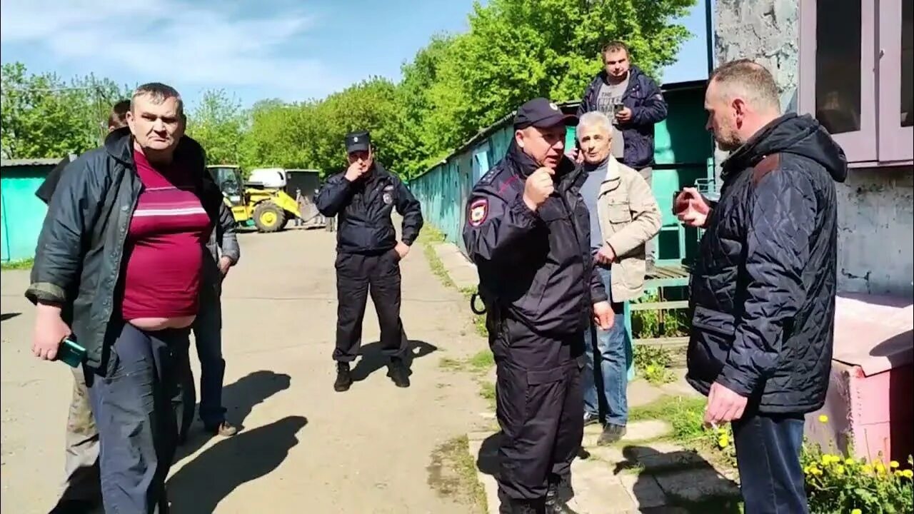 Снос гаражей на бабушкинской. Гаражи ул корнейчука снос. Корнейчука в бибирево. Снос гаражей. Незаконные гаражи.