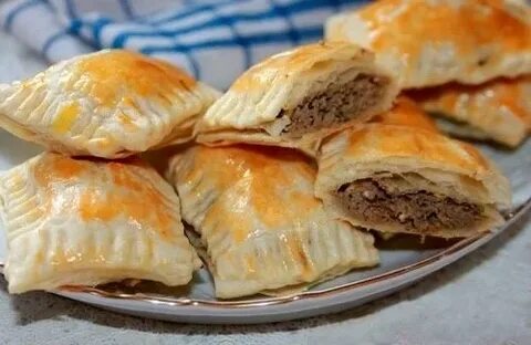 Пирожки с мясом слоеное тесто в духовке