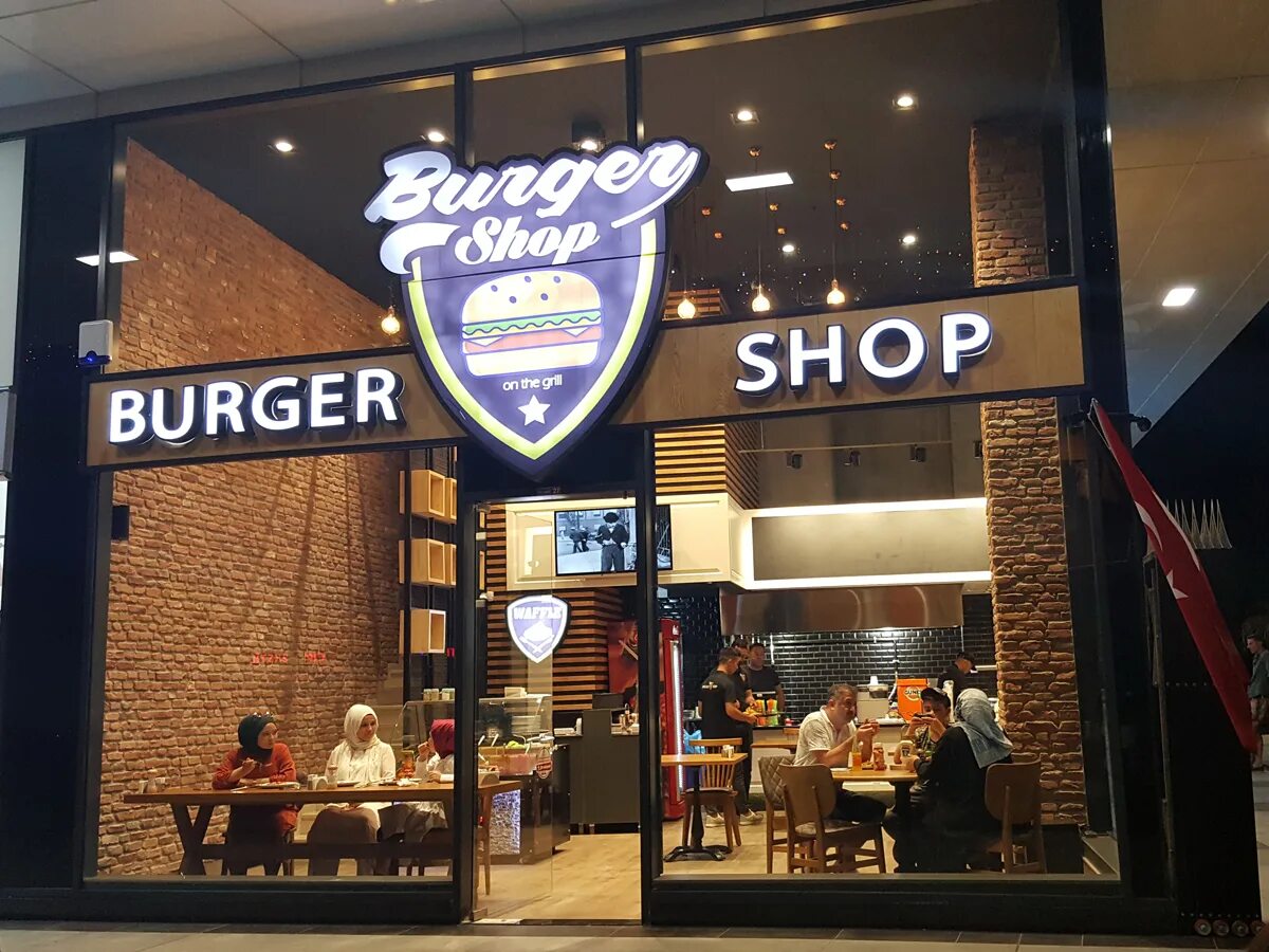 Burger store. Магазин бургеров. Бургер в магазине. Гамбургер в магазине. Бургер шоп Нерюнгри.