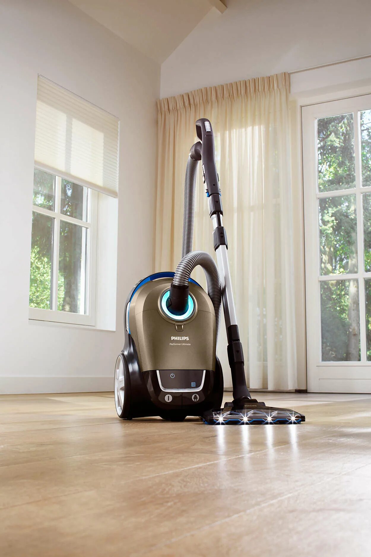 Рейтинг пылесосов для дома отзывы. Philips Vacuum Cleaner. Vacuum Cleaner пылесос. Мощный пылесос для дома. Хорошиймощныйпылесосы.