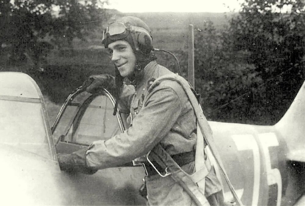 Попков летчик. Попков виталий иванович дважды герой. Виталий попков летчик маэстро. Виталий попков дважды герой советского союза. Виталий иванович попков лётчик.