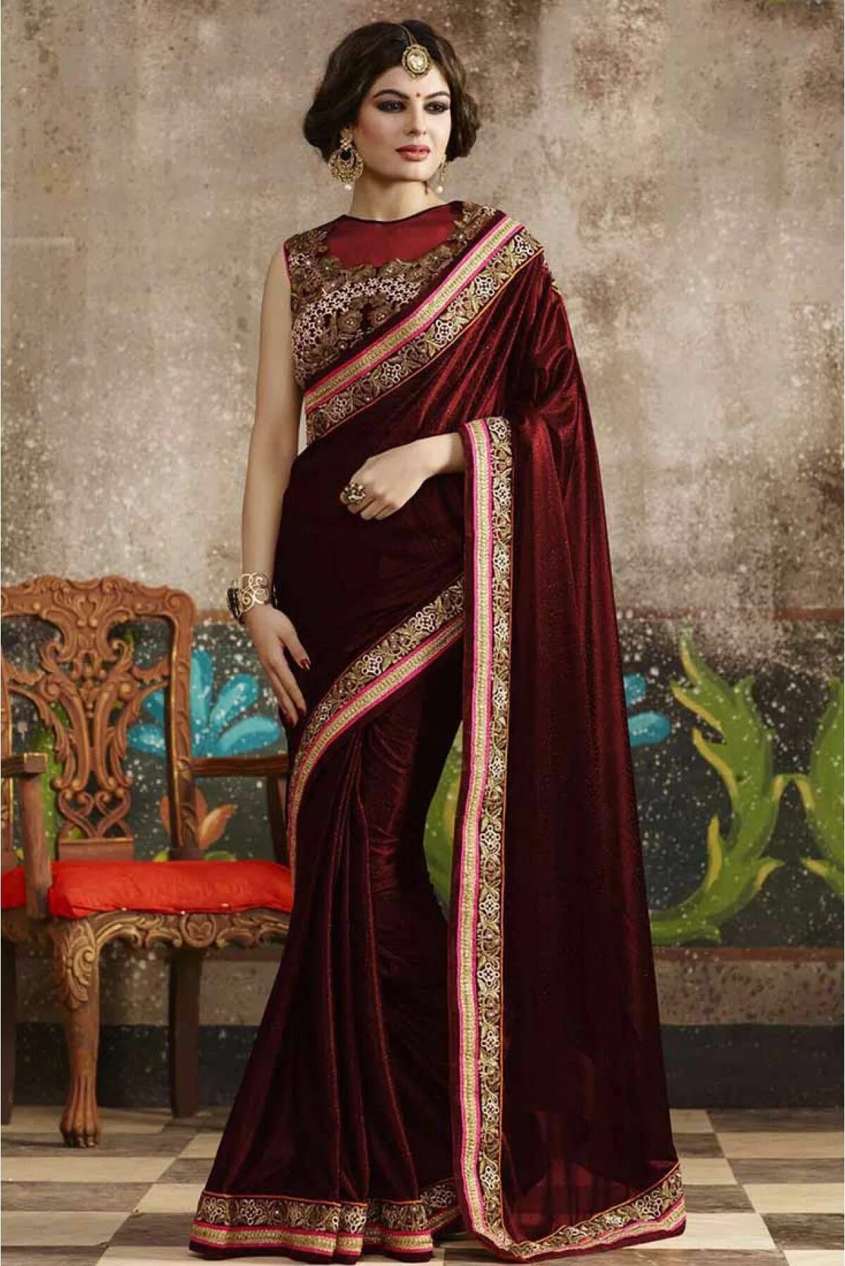 Сари (женская одежда в Индии). Сарри одежда в Индии. Индийское Сари 2021. Современные Свадебные Сари Индии. Картинка сари