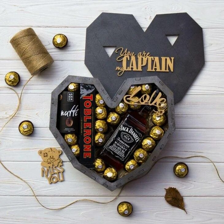 Подарок брату на юбилей. Что подарить брату оригинальное. Креативный подарок брату. Оригинальный подарок деньгами. Оригинальный подарок брату.