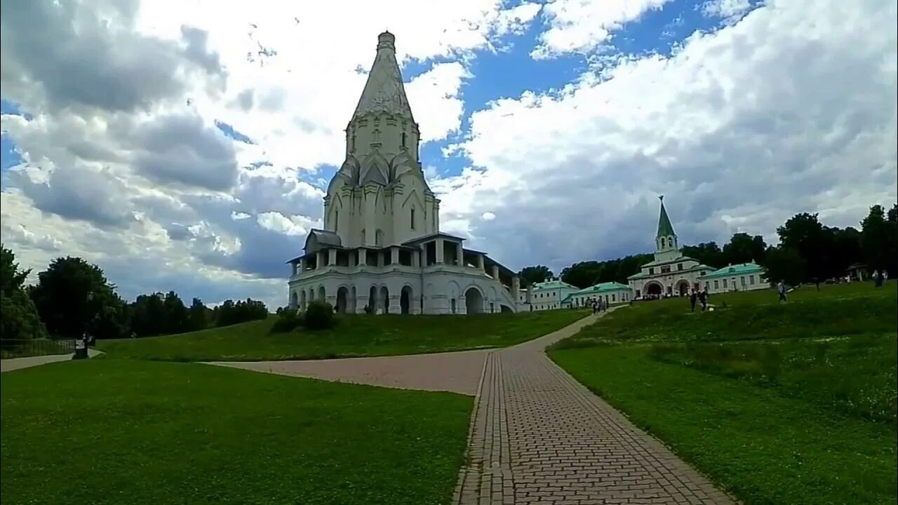 Музей усадьба Коломенское. Парк музей Коломенское. Парк Коломенское набережная. Музей-заповедник Коломенское панорама.