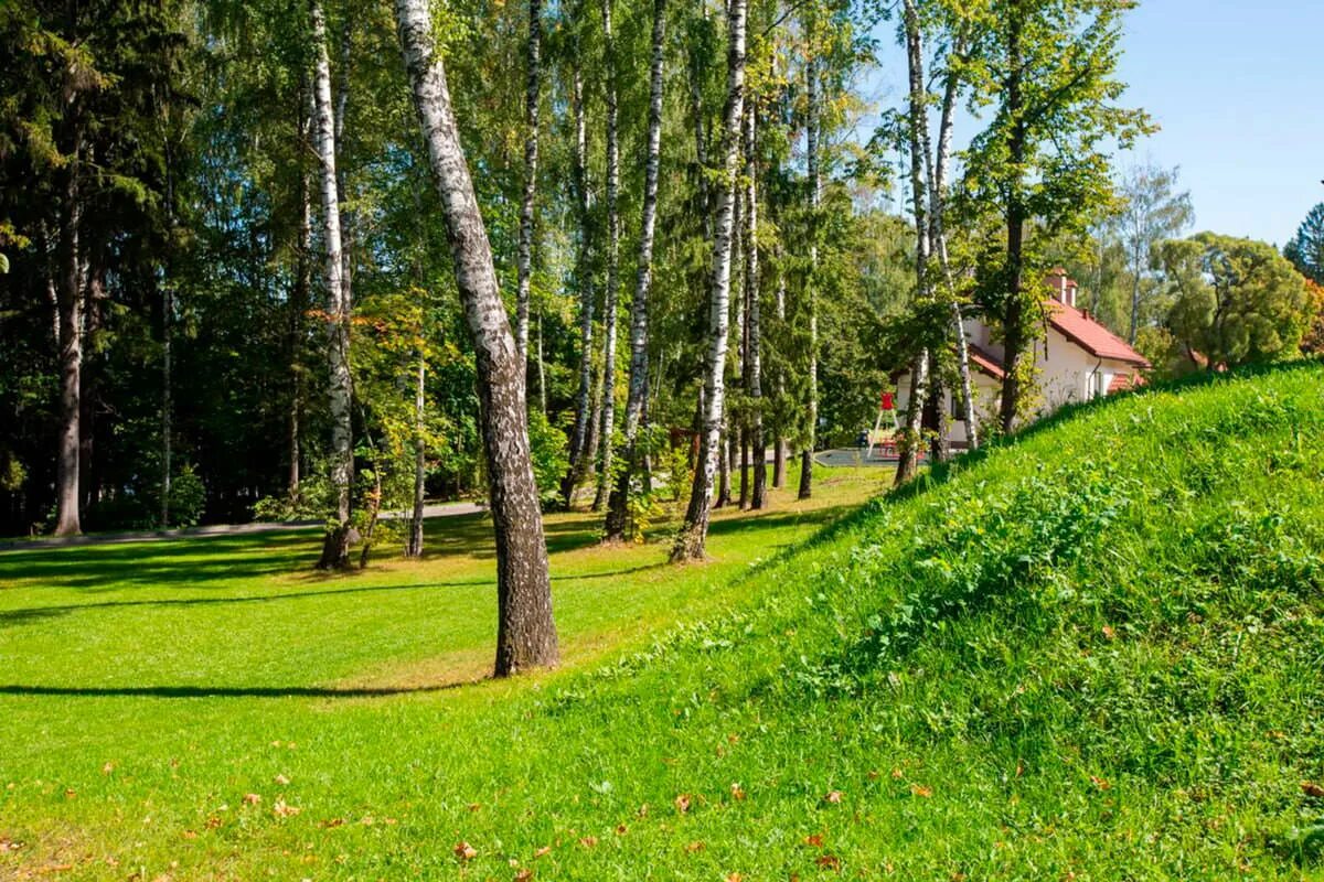 Икша яхрома. Икша Московская область. УОЦ Икша. Оздоровительный центр Икша. Икша оздоровительный комплекс территория.