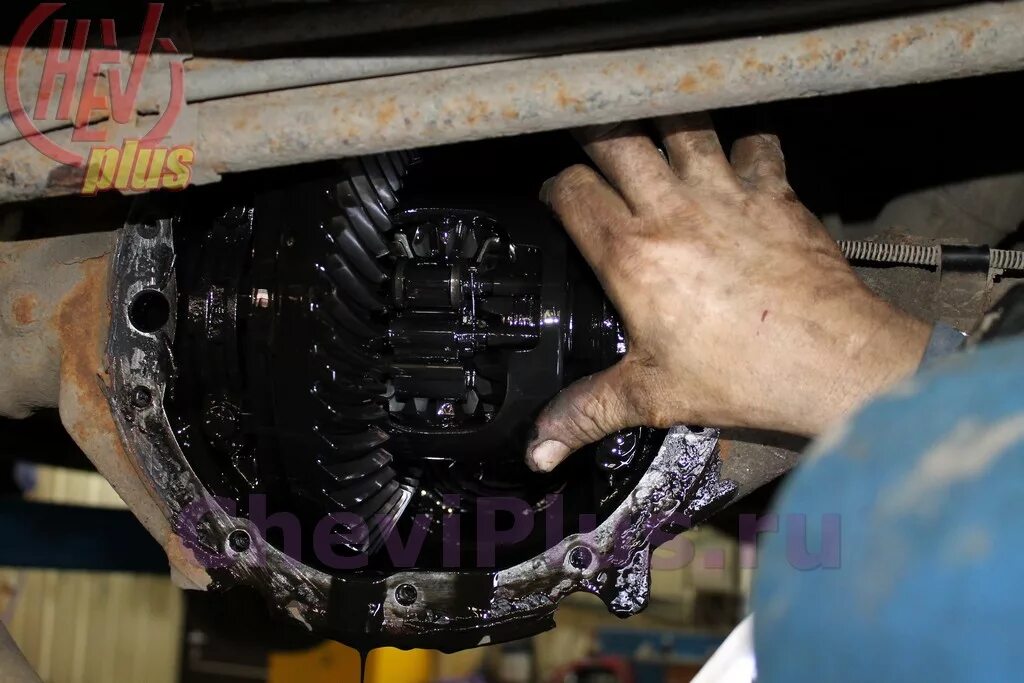 Акпп шевроле тахо 900. Крышка заднего моста шевроле тахо 840. акпп тахо 840. задний мост шевроле тахо. сальник переднего моста тахо 900.