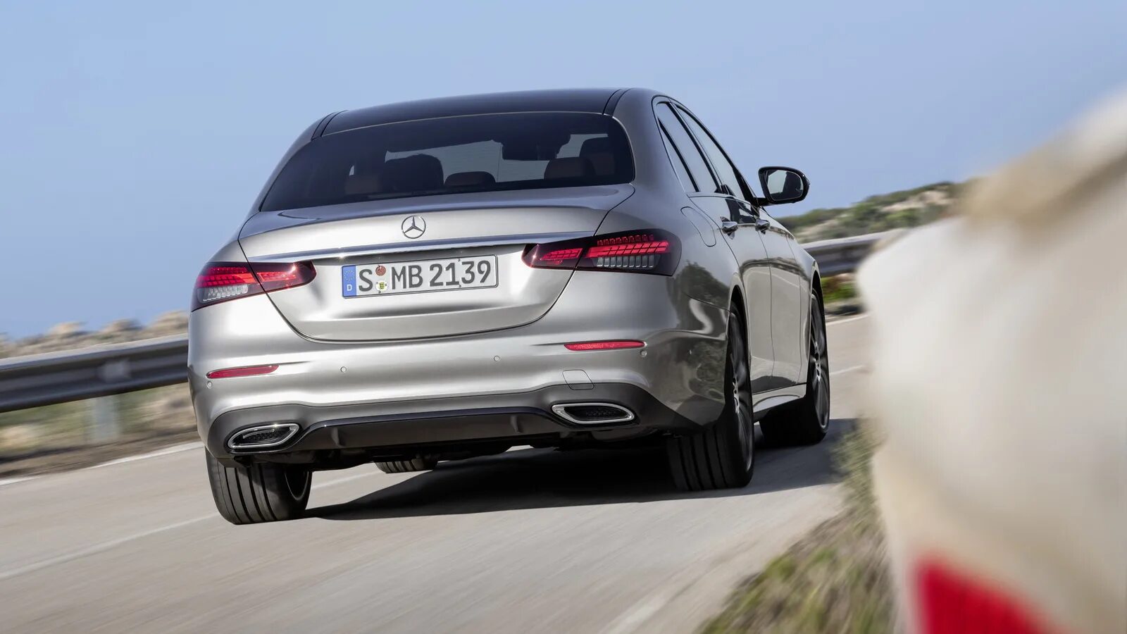 Новый e class. Mercedes e 2025. mercedes benz e class 2025. mercedes benz e class w213 2025. мерседес е класс 2025.