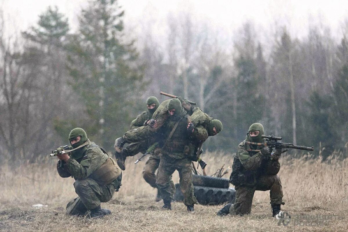 Спецназ военной разведки. СПН Военная разведка. Спецназ разведки РФ. Спецназ войска в армии. Разведчики батальона