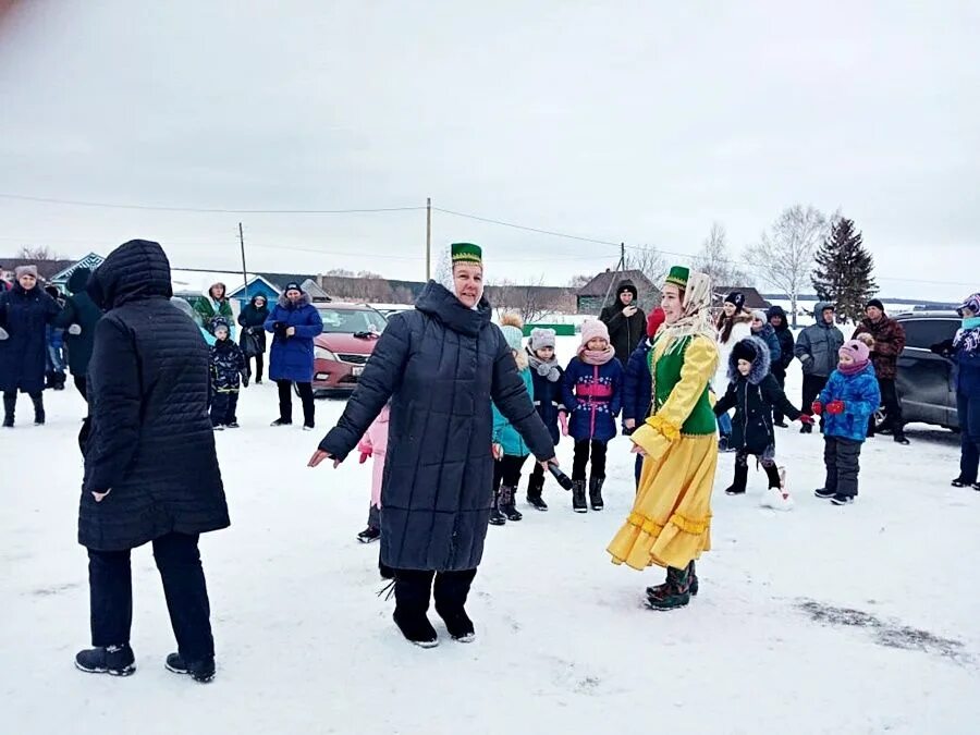 Встреча праздника весны Науруз. Науруз праздник татарского народа. Праздник Науруз в деревне. Нэуруз с блинами. Науруз 2024 татарстан