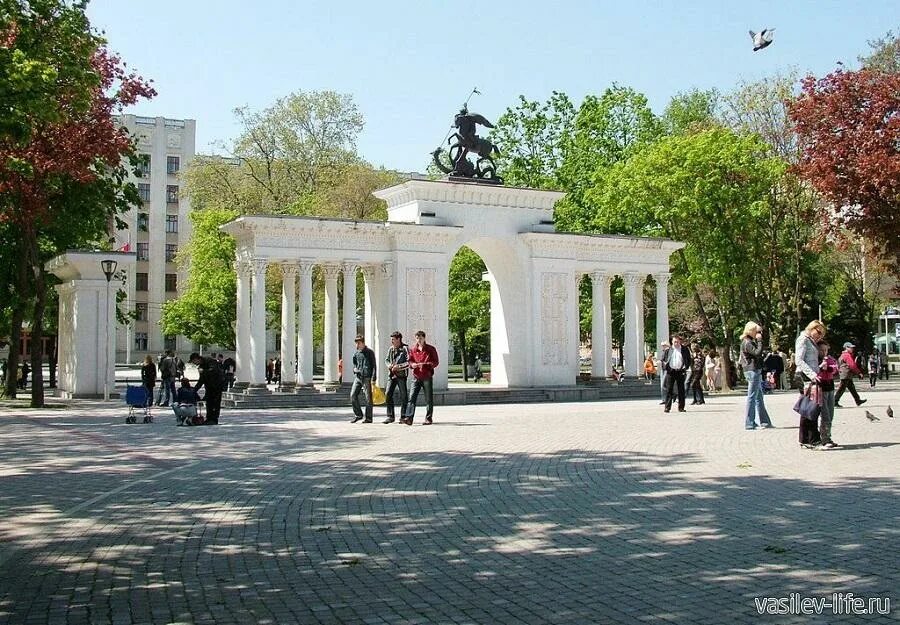 Сквер жукова краснодар фото Поездка в Краснодар: отдых дикарём