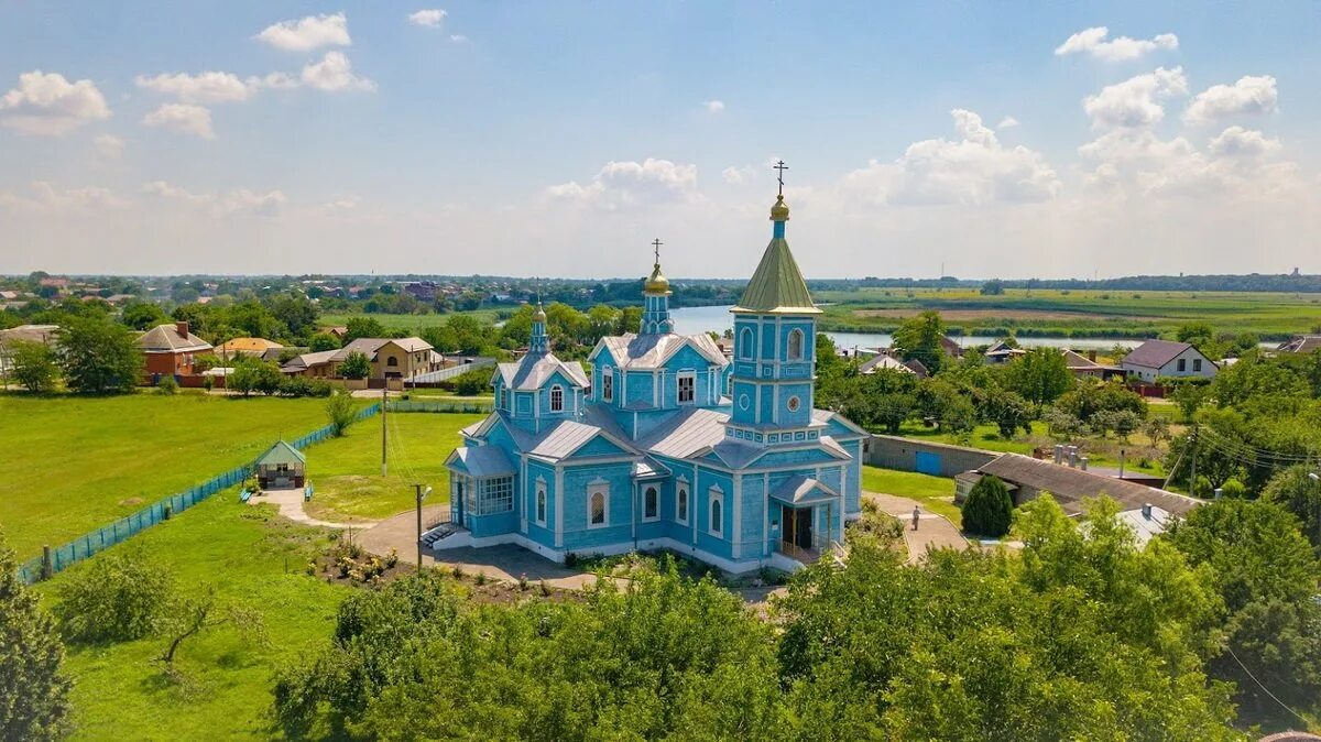 Станица новониколаевская краснодарский край. Храм станица Калининская Краснодарский край. Краснодарский край Калининский район станица Калининская. Станица Калининская Богоявленская Церковь. Храм Богоявления Господня Калининская.