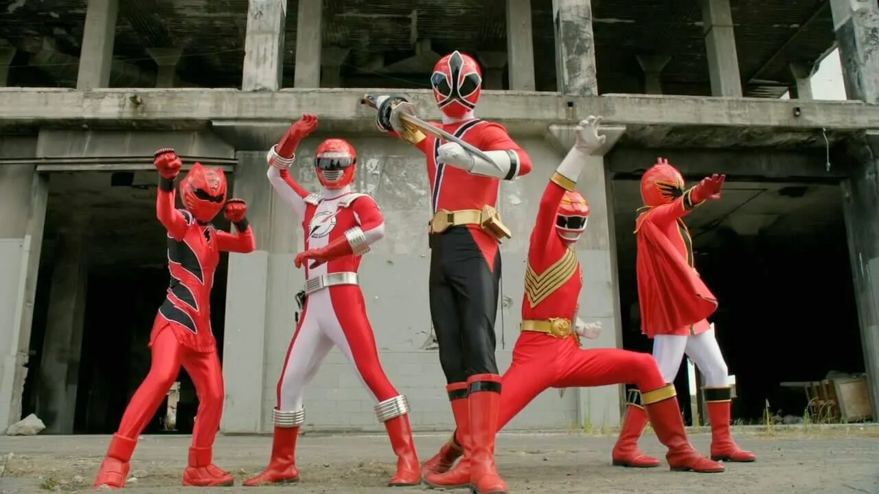 Power rangers могучие рейнджеры. Power rangers красный. Могучие рейнджеры dairnger. Чудо рейнджеры. Могучие рейнджеры 2021.
