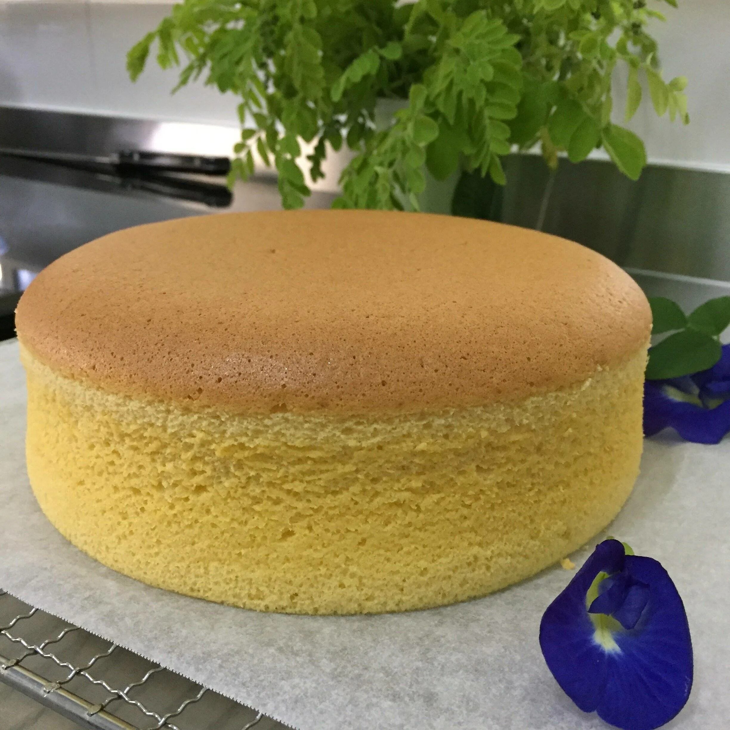 Рецепт вкусного бисквита. Шифоновый бисквит для торта. Бисквит Sponge Cake. Классический шифоновый бисквит. Ванильный шифоновый бисквит.