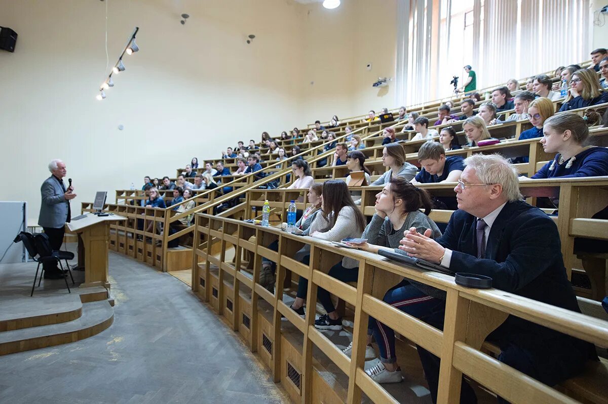 Аудитория университета Политех СПБ. Аудитория 324 в Политехническом университете СПБ. Политех Петра аудитории. Московский Политех МЭИ.