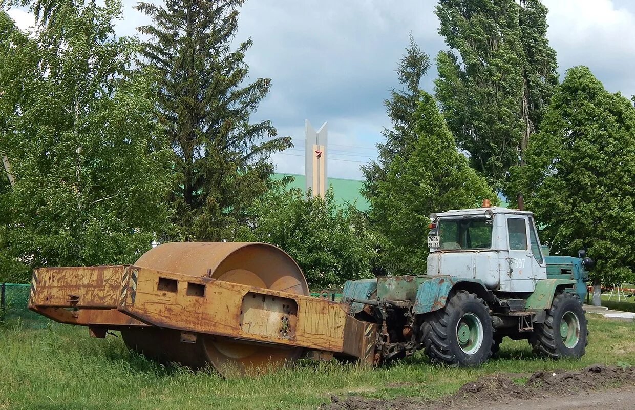 трактор т 150 каток. сд-802 дорожный каток на т-150к. каток дорожный на базе т-150. каток ду-62т на базе т-150к. каток ду 62.