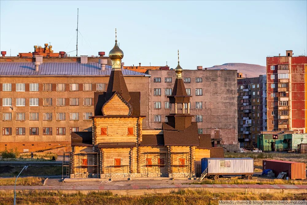 Окрестности норильска. Храм Норильск. Церковь Талнах. Новый храм в Талнахе. Талнах Норильск.