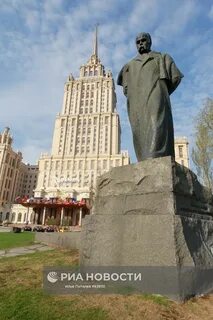 Памятник тарасу шевченко москва