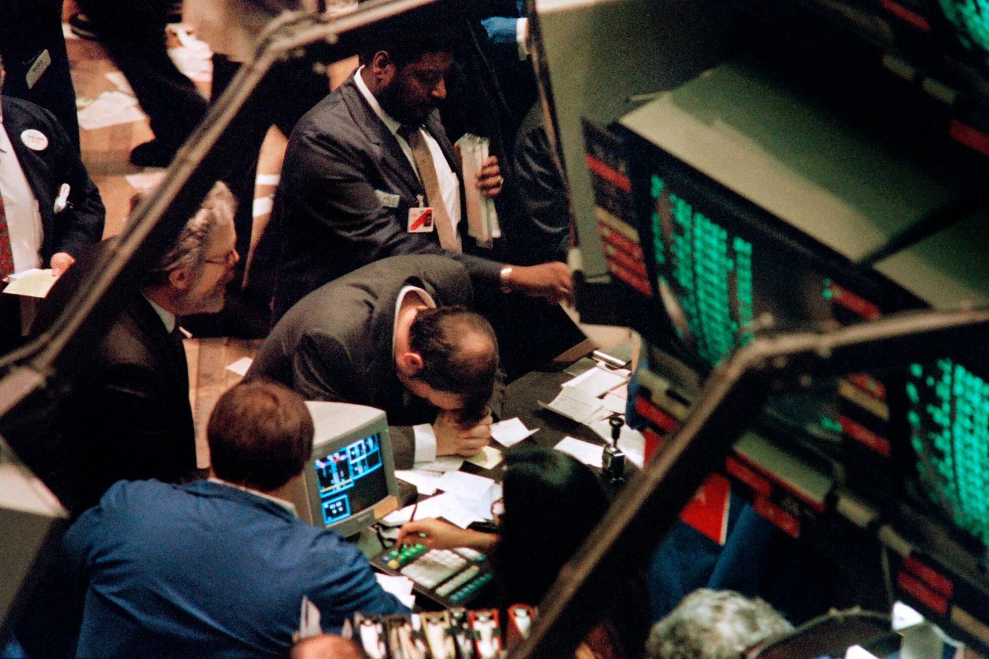 Кризис 2008 в мире. Обвал биржи в США 1987. Крах Уолл стрит 1987. 19 Октября 1987 черный понедельник. Крах Уолл стрит 2008.