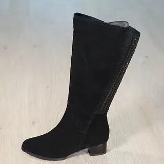 Зимние сапоги на широкую голень