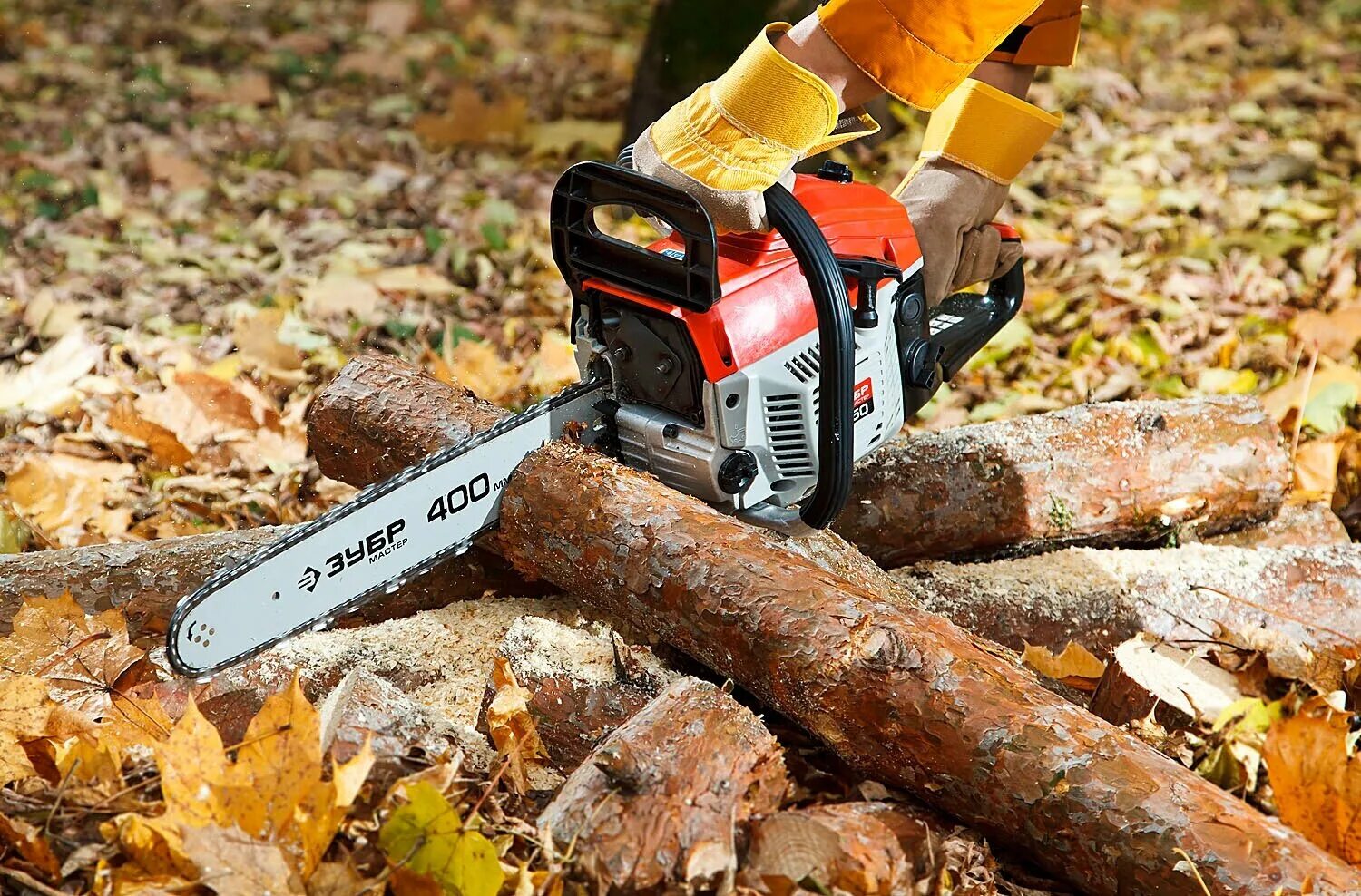 Stihl 125 бензопила. про бензопилы. бензопила штиль одноручка. профессиональная бензопила лучшая. мощные бензопилы.