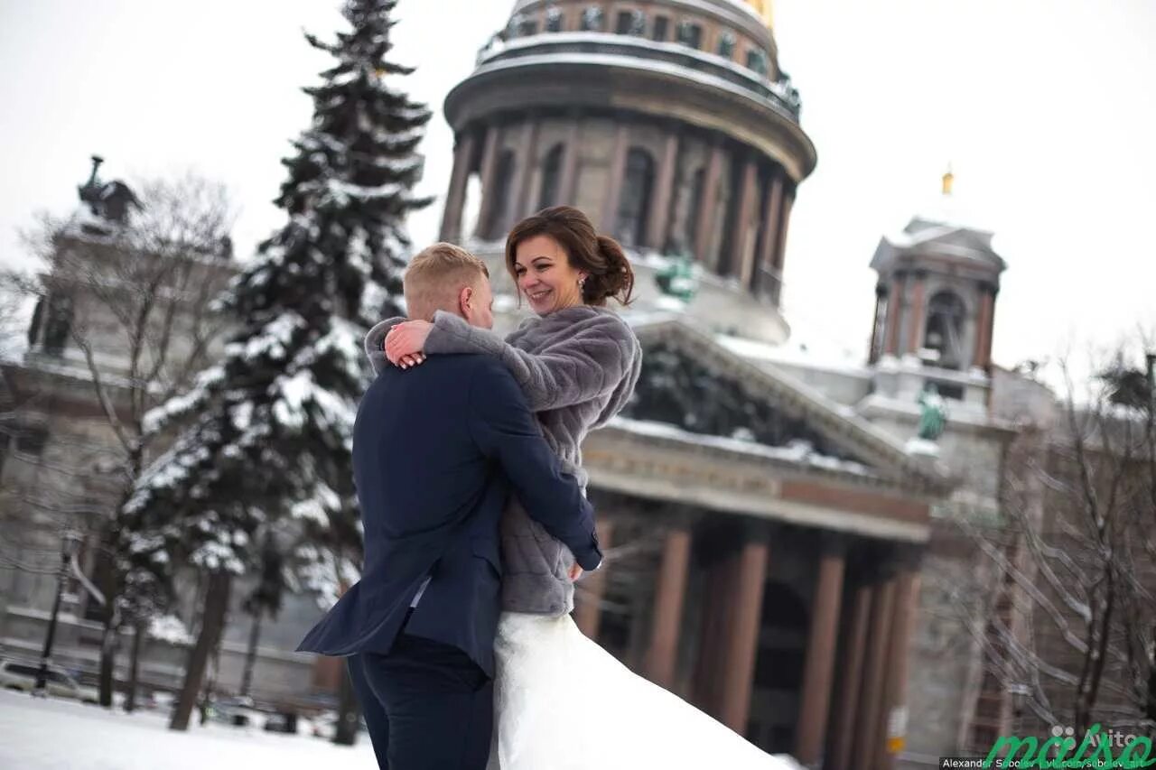 Свадьба Питер Исаакиевский. Зимняя свадьба в Питере. Свадьба в Питере зимой. Зимняя Свадебная фотосессия. Легкий отношений спб