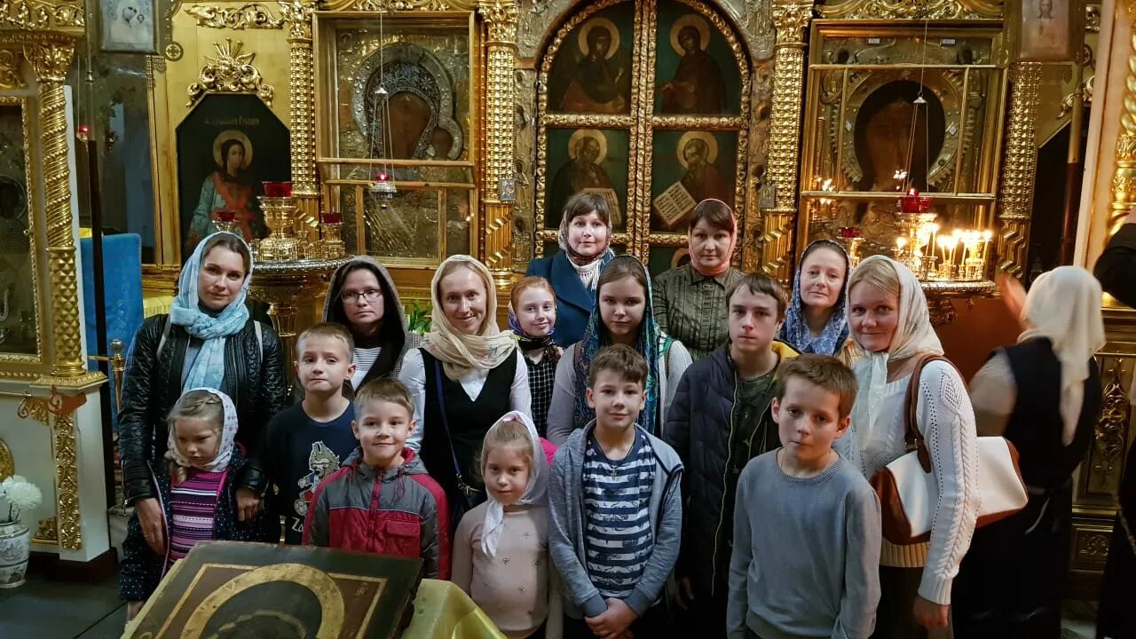 храм симеона столпника расписание богослужений. иконостас в храме симеона столпника за яузой. храм симеона столпника расписание богослужений. нальчик в храме праздник. симеона столпника за яузой.